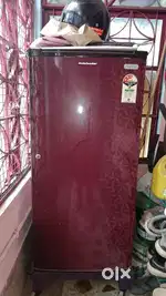KELVINATOR SINGLE DOOR REFRIGERATOR