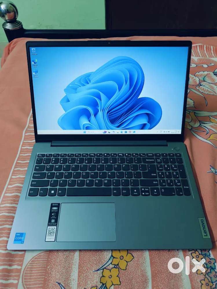 Lenovo 3 month old/12th Gen/Core i3/512GB SSD/Win-11  Laptop