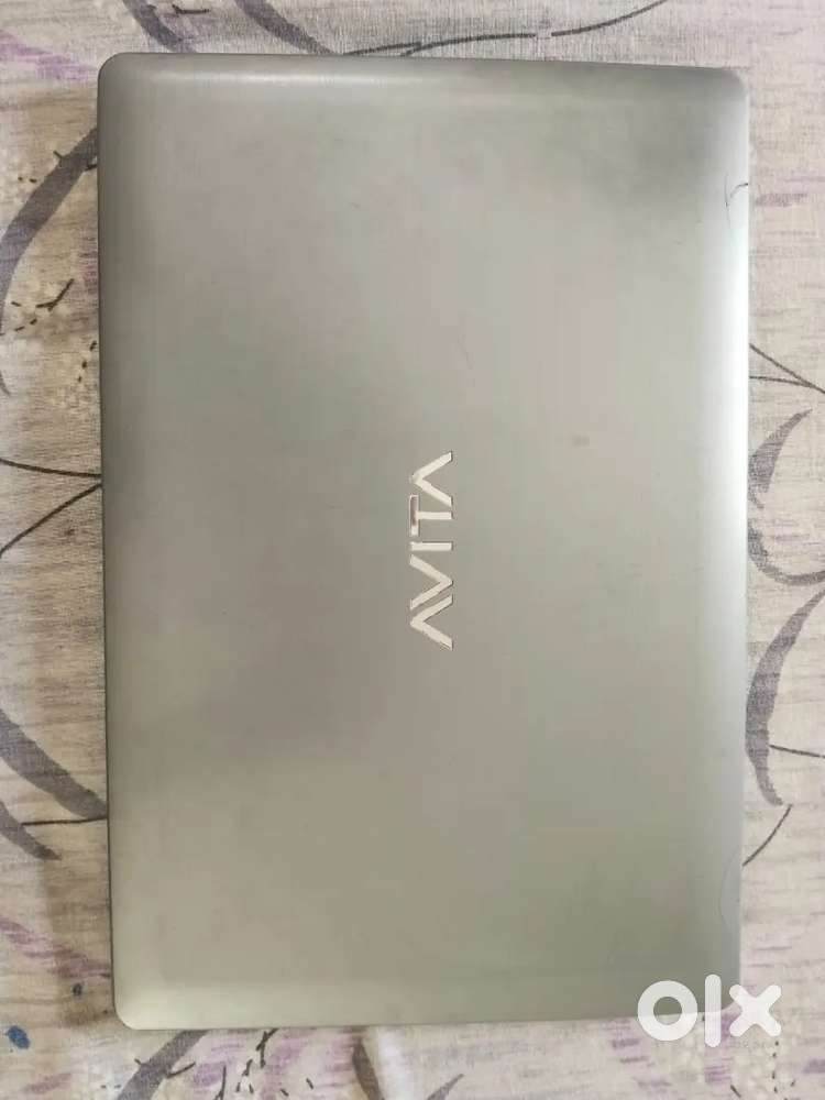 Avita Ryzen 5  3500u