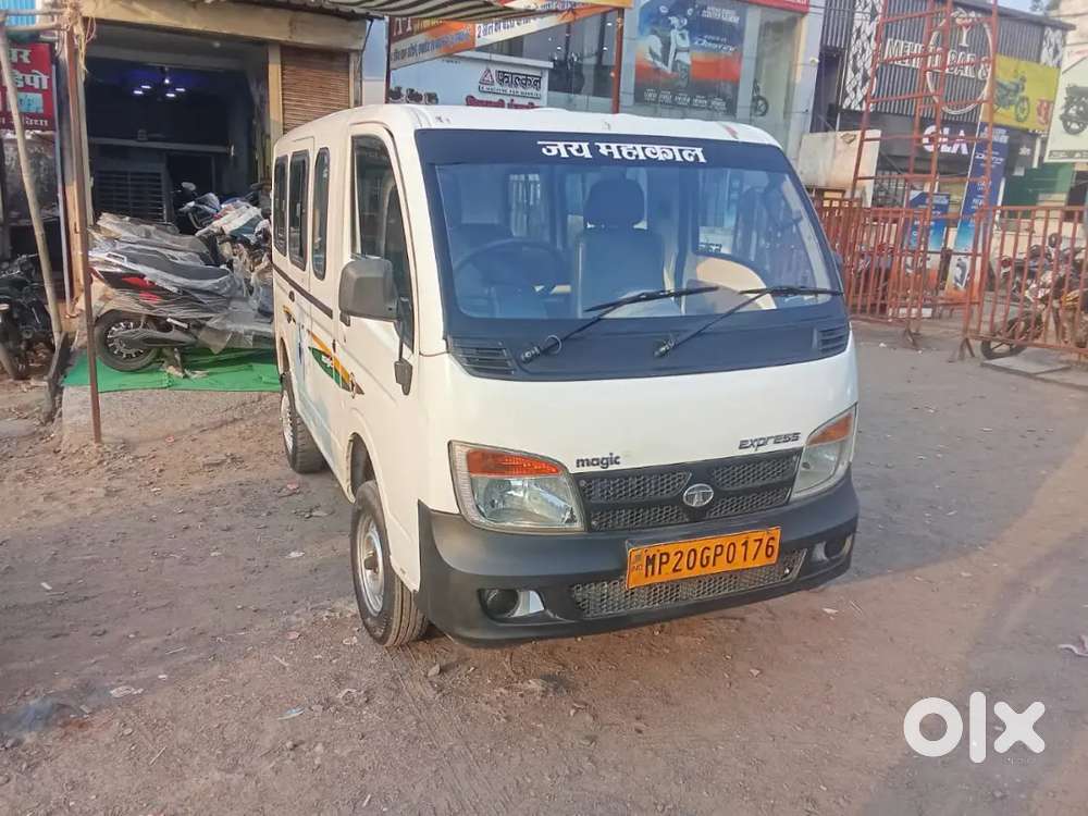 Good condition fresh gadi tata magic express