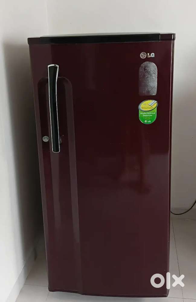 LG single door  fridge in running condition.