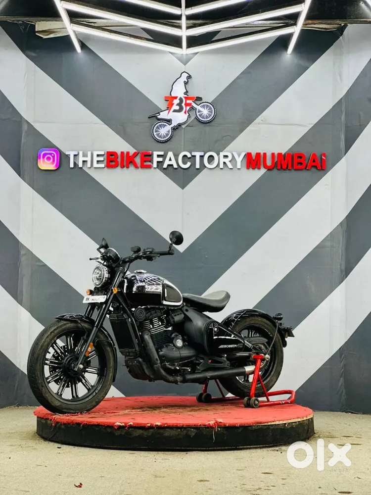 JAWA BOBBER 42 (TOP MODEL)
(The bike factory Mumbai)