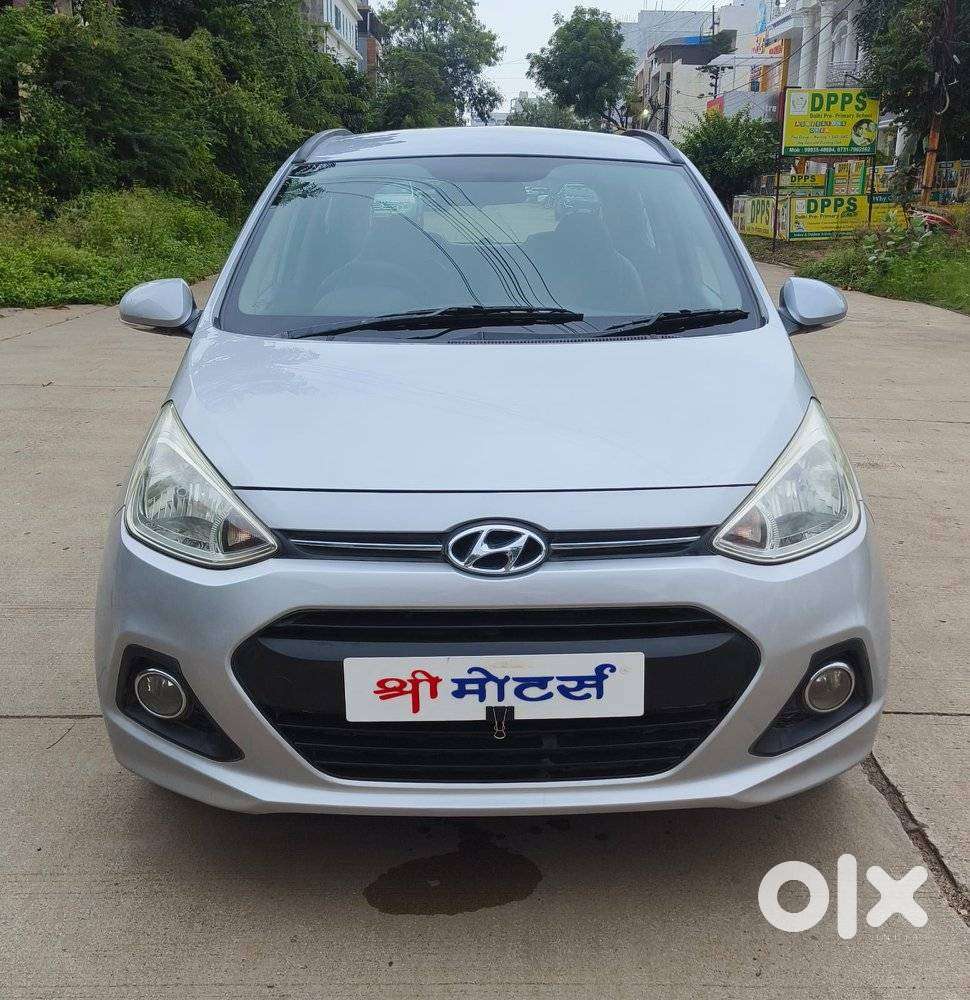 Hyundai Grand i10 2013-2016 Sportz, 2015, Petrol