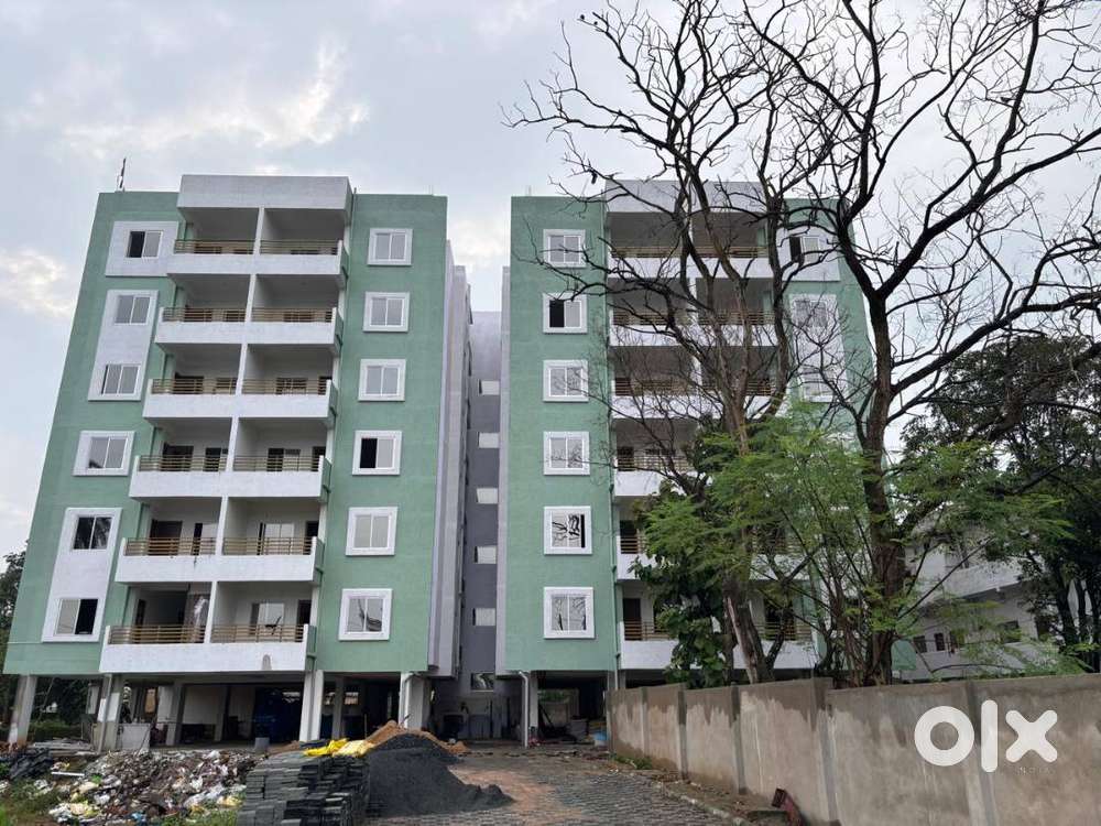 3BHK ready to move , before markham college