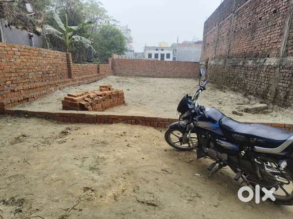 तारामंडल व रुस्तमपुर के पास में नगर निगम में आवासीय प्लाट