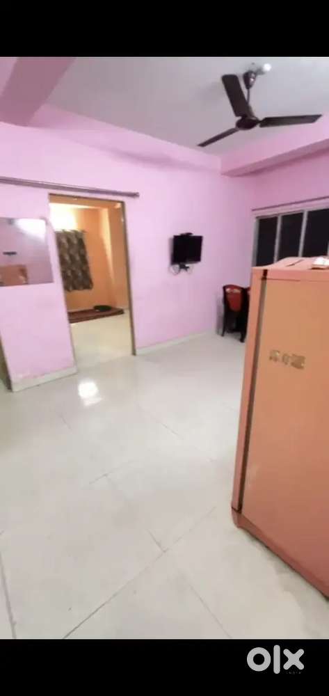 Full Furnished flat available for rent, just 15 days brokorage
