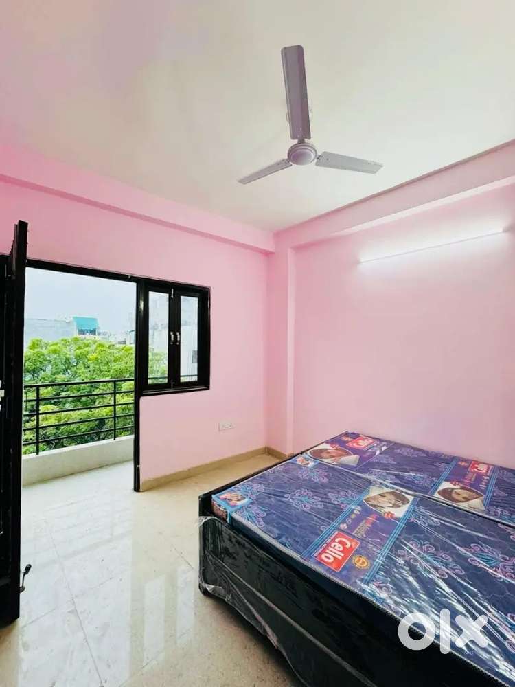 1BHK FURNISHED FLAT AVAILABLE FOR RENT NEAR SAKET METRO