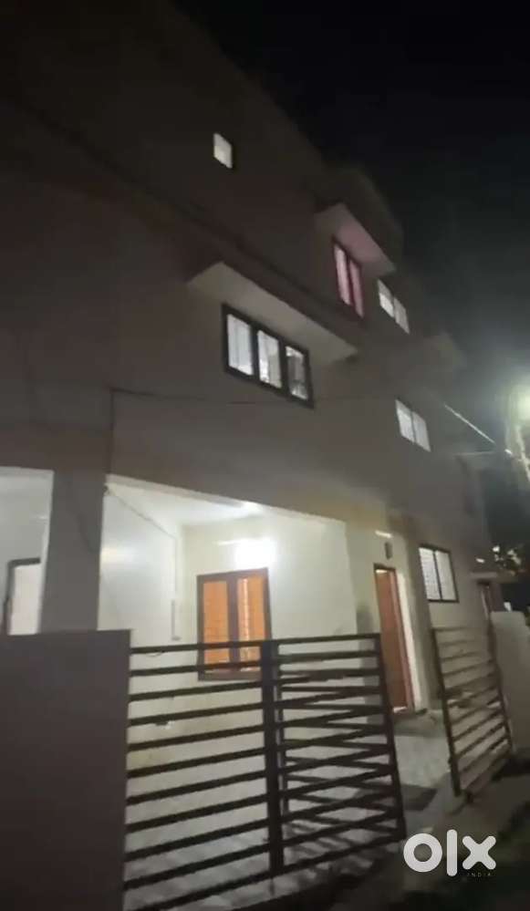 Commercial BUILDING FOR RENT IN ULLOR JN