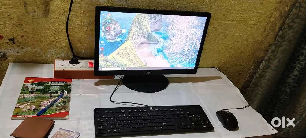 Acer i5 4rth gen 8gb 500gb/ 20 inch monitor