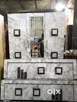 RS 11999/- BEDROOM SET@ THREE 3️⃣DOOR WORDROBE WITH 6*5 DOUBLE BED