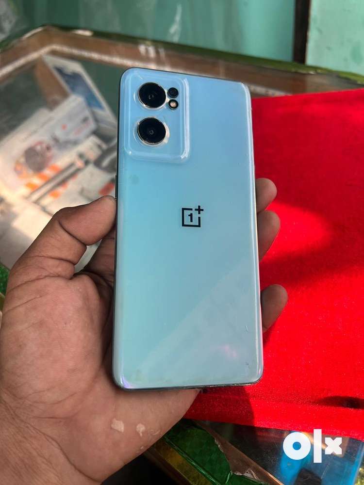 one plus nord ce2 5g 8+8 128 brand new condition