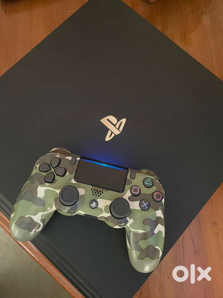 Ps4 PRO 1 TB / Negotiable