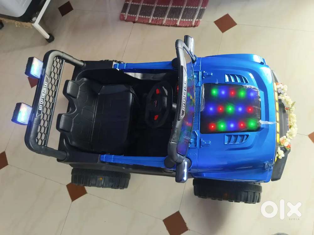 kidcar 4*4Jeep for motor big size gripped wheel swing mode big battery