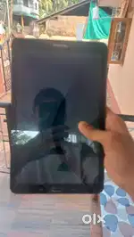 Samsung tab e t561