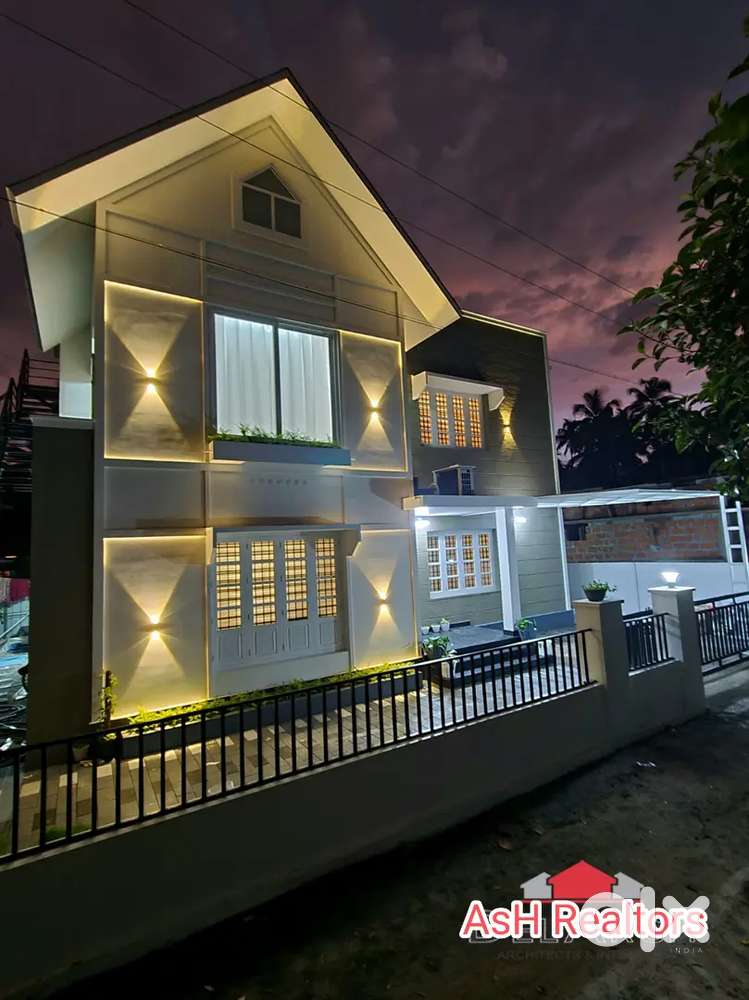 2000 sqft colonial style full Furnishing for sale