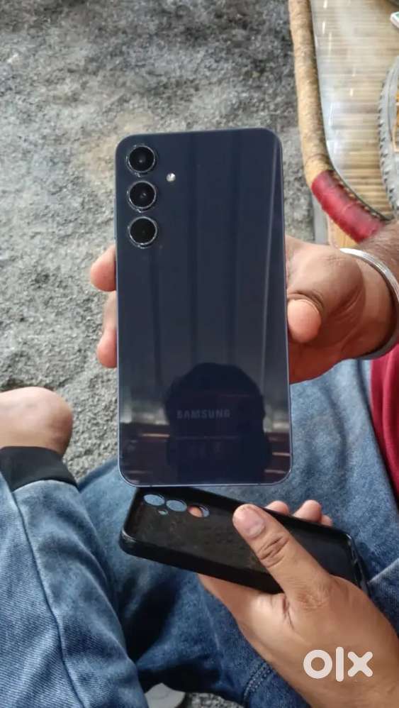 Samsung A55.   12 gb 256