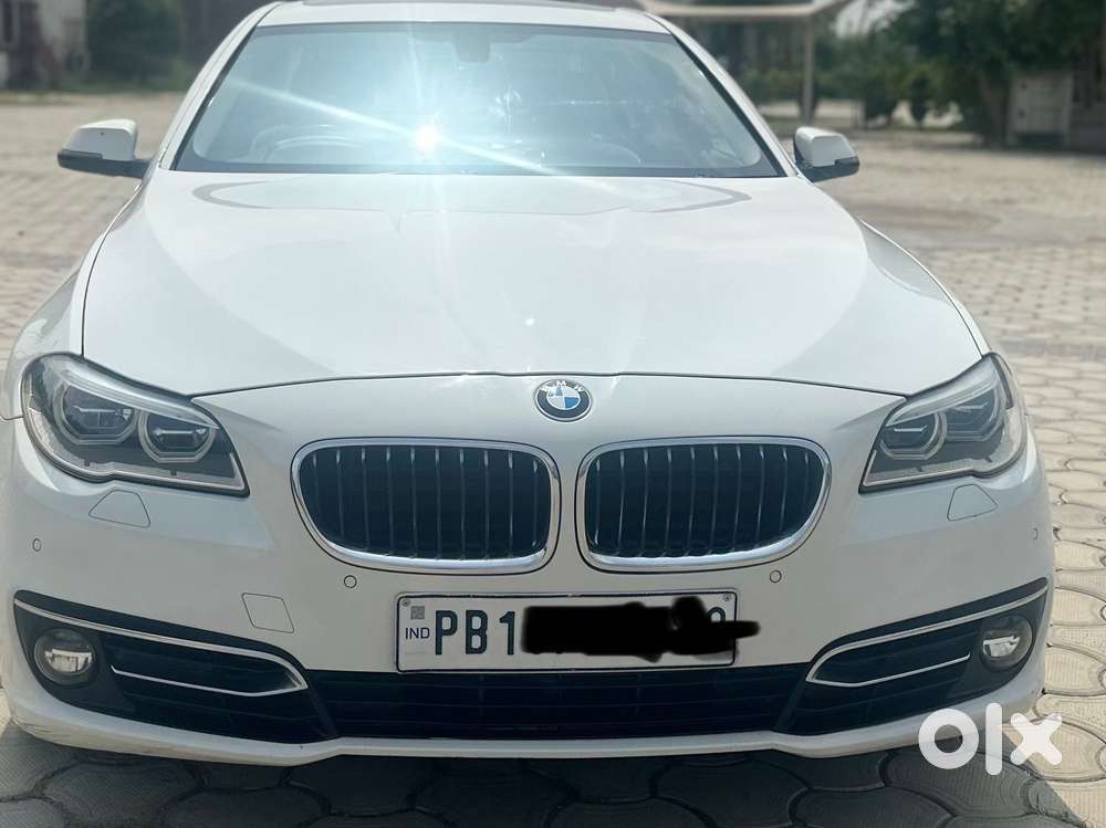 BMW 5 Series 2.0 520D Luxury Line, 2015, Diesel