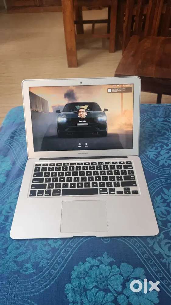 Apple Macbook Air