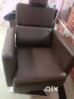 Eyebrow  salon chair