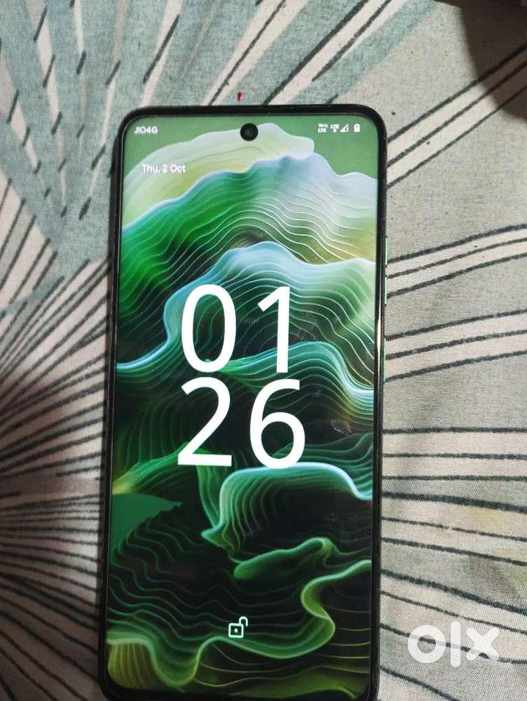Moto g35 5g 4+4(ram boost) ek number condition 4 months old