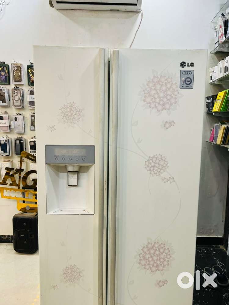 Lg friz dabal door 567 leater full frese condison  new jaise