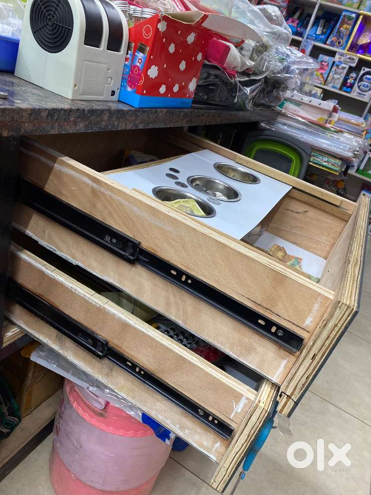Heavy quality counter(size-8ft* 2.5ft