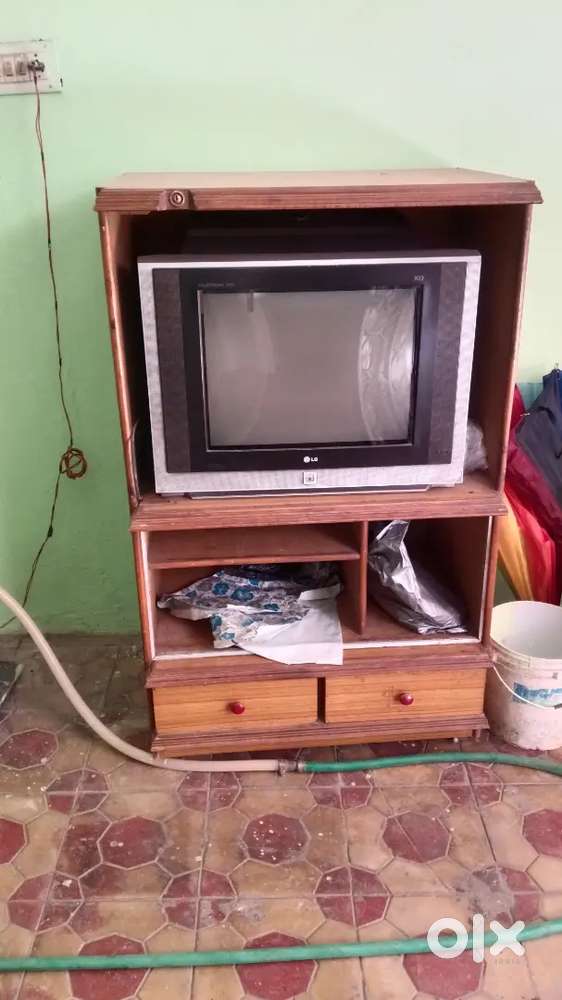 Tv for sale @ 1000