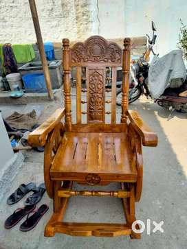 Aram chair