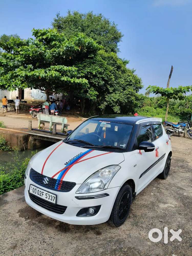 Suzuki Swift vxi car