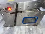 Container sealing machine