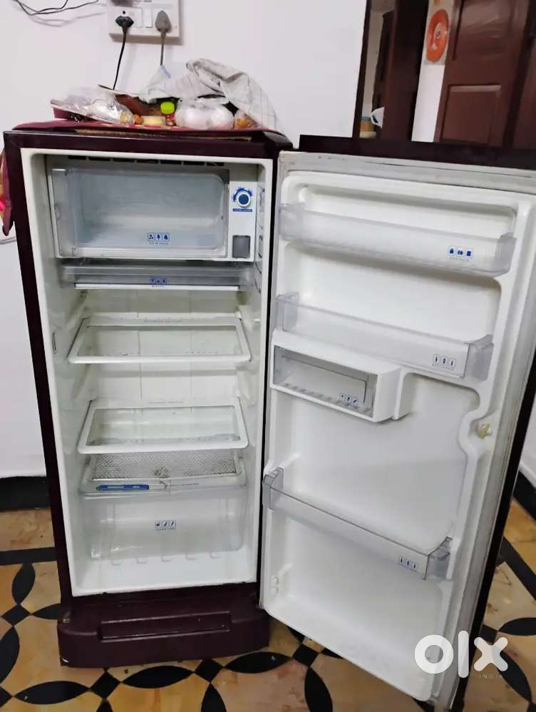 Refrigerator