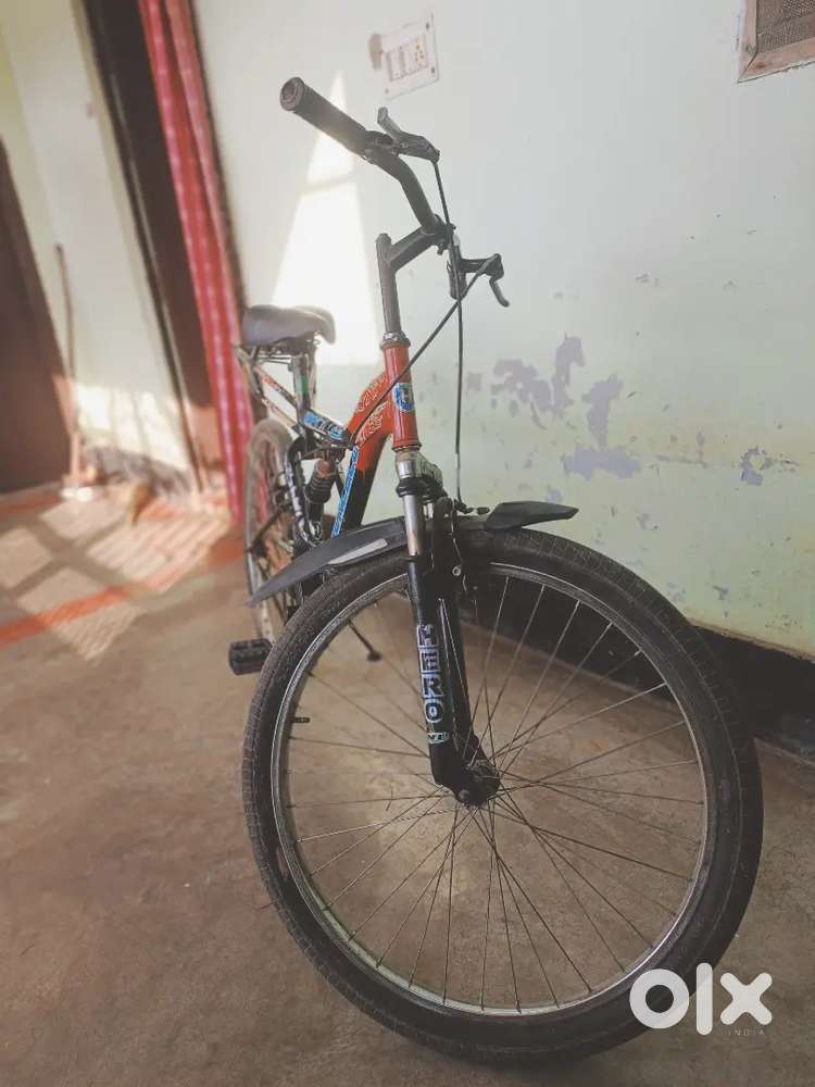 Cycle bahut axi condition me h bilkul running condition