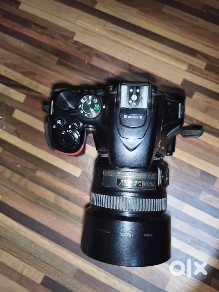 Nikon d5600 with 18-140 mm kit lens and 50mm prime lens