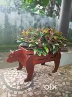 WOODEN PLANT STAND