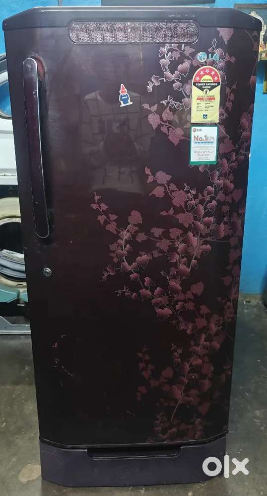 LG 225 litres single door refrigerator good condition