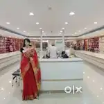SAREE SHOWROOM ] MALE FEMALE APPLY IN LUCKNOW