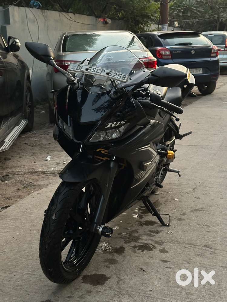 Yamaha R15 V3 (BS6) 2021 Dark Knight