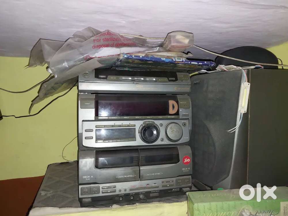 Sony music system 4.1 attached Bluetooth