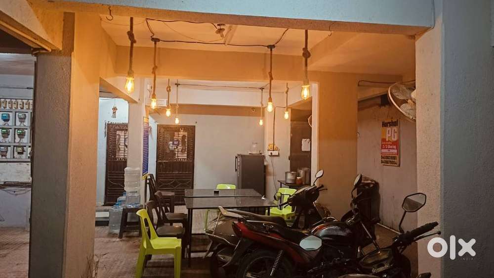 PG WITH MAHARASTRIAN TESTY FOOD