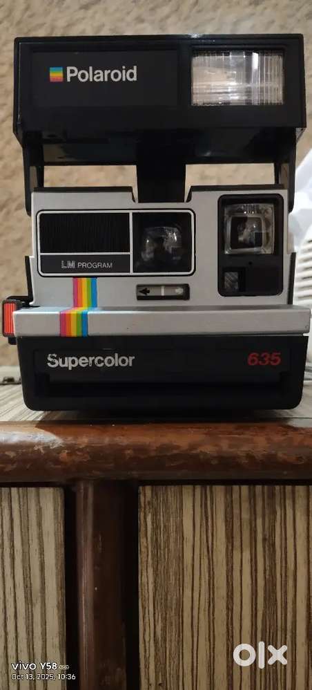 Camera Polaroid 635