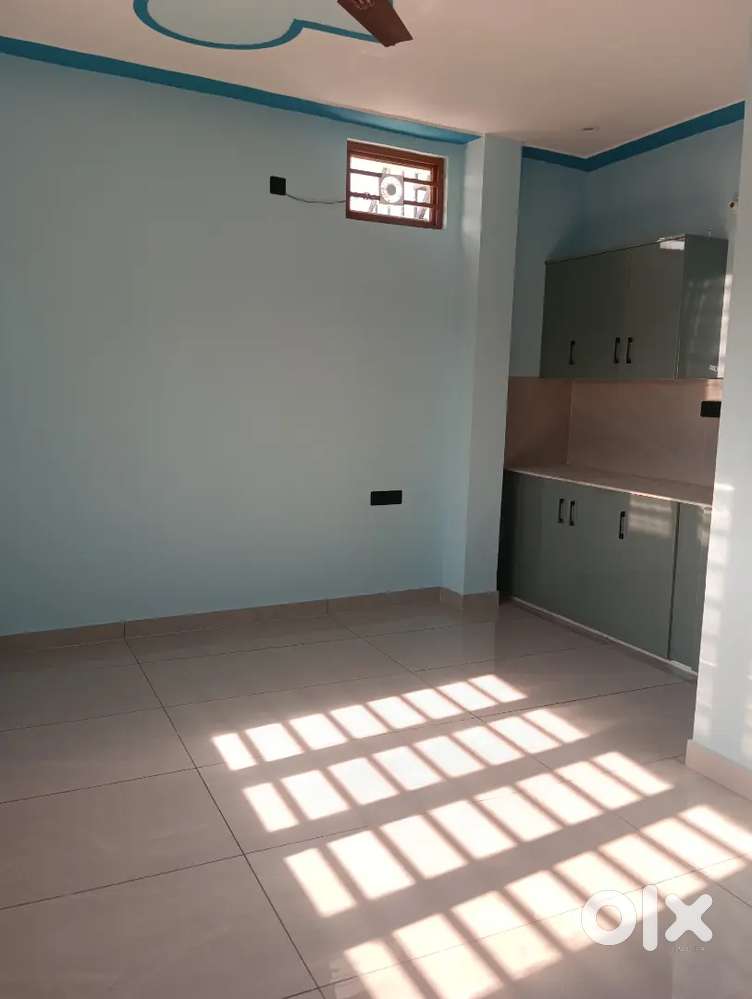 1bhk for girls (Clement town)