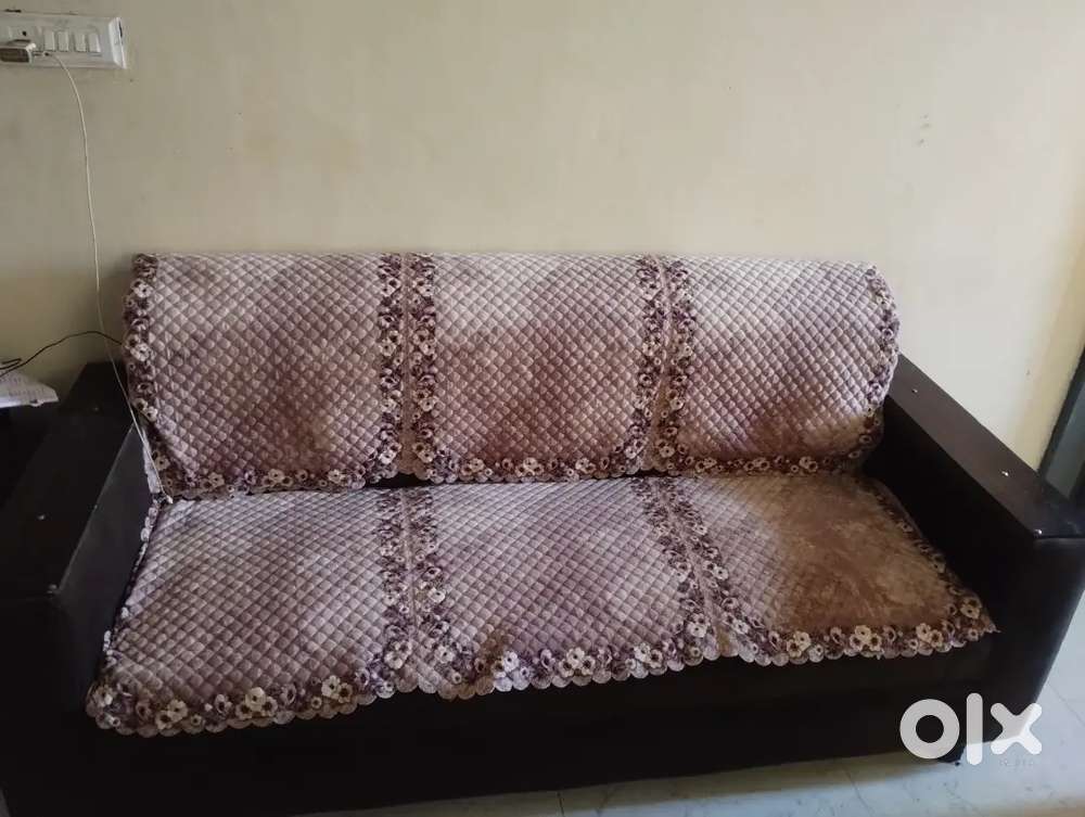 5 Seater Sofa in Excellent Condition