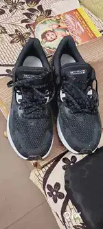 Under armour shoes 8 no.