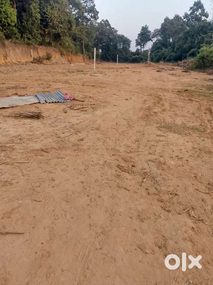 Urgently jaiga bikri kora hobe