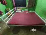 KING SIZE NILKAMAL BED SELLING AT VERY LOW PRICE