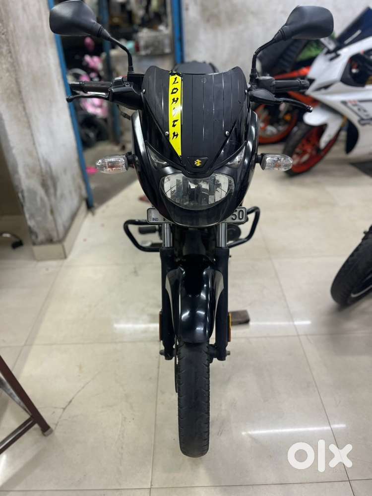 BAJAJ PULSAR 125