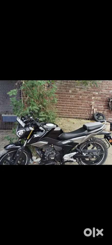 I sell the raider bike 2023 model 13952.2 km