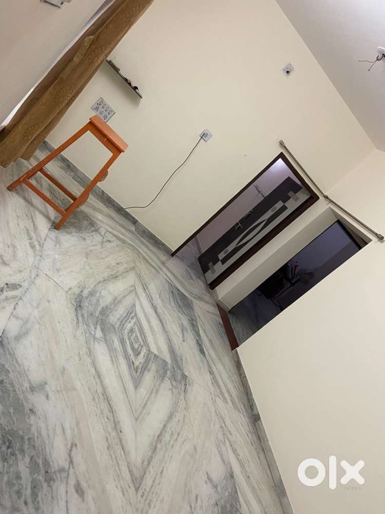 2BHK Semi-Furnished House for Rent in Prime Location