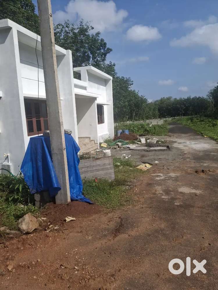 4 cent house plot in kuttannellur 4.50 lakh