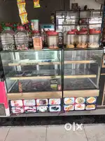 Display counter cake